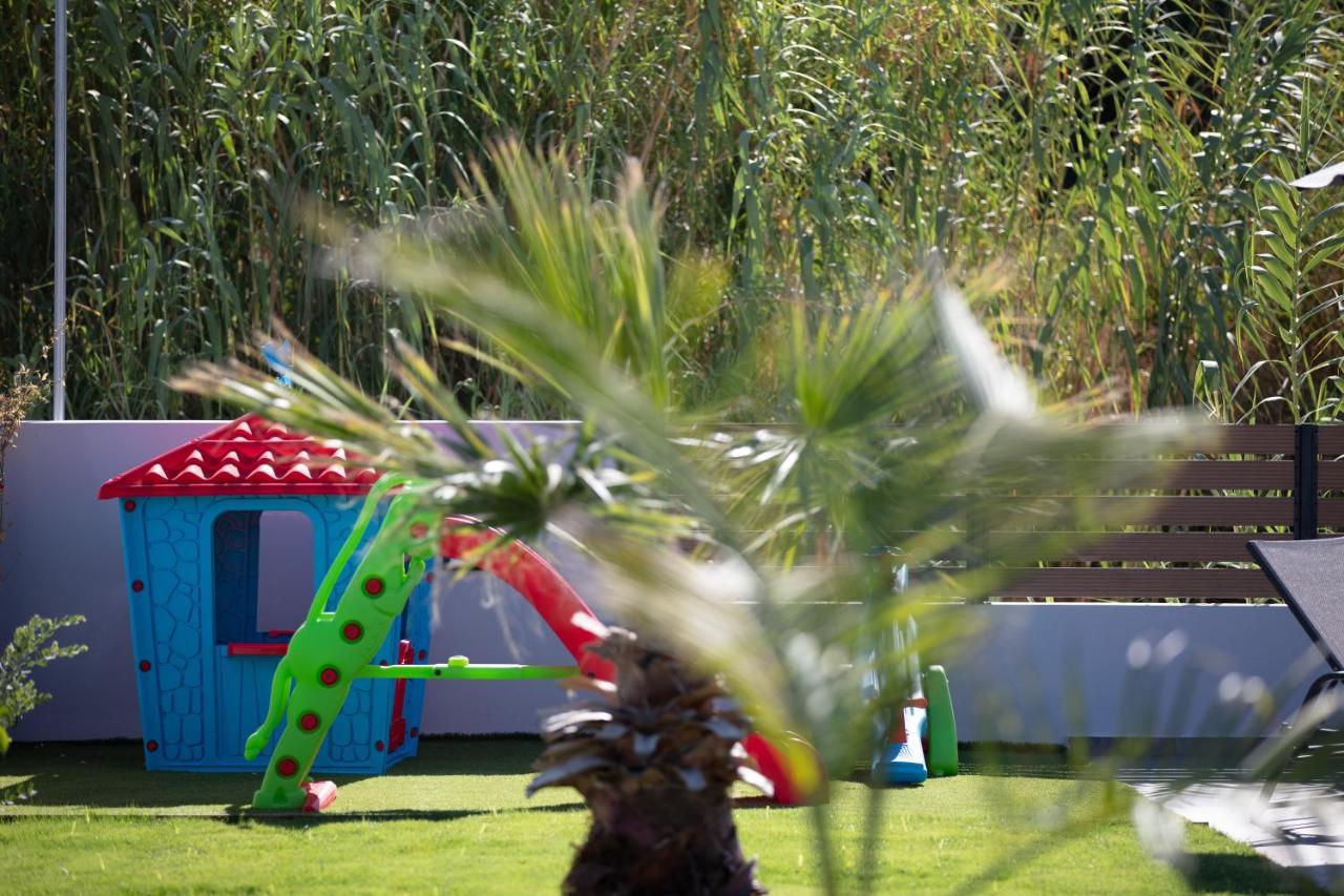 Sunnyside Villas, Ideal For Vibrant Stays,By Thinkvilla Pigianos Kampos  Eksteriør billede