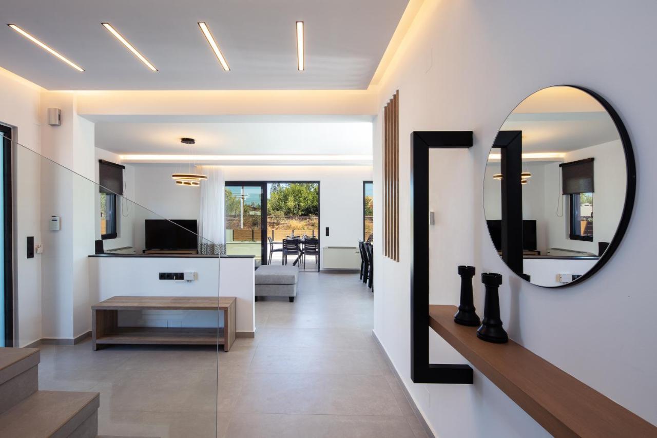 Sunnyside Villas, Ideal For Vibrant Stays,By Thinkvilla Pigianos Kampos  Eksteriør billede